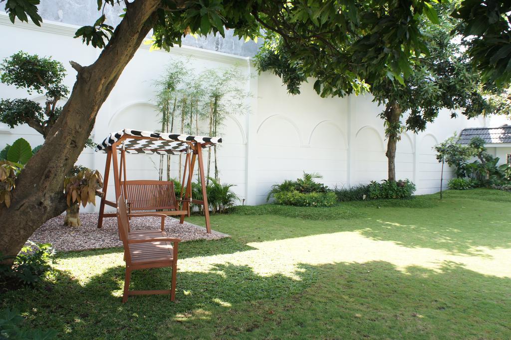 Rumah Kertajaya Surabaya Exterior foto